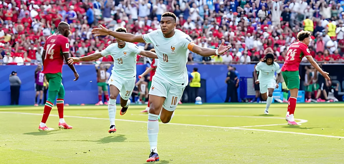Selebrasi Mbappe usai mencetak gol pembuka Prancis atas Maroko