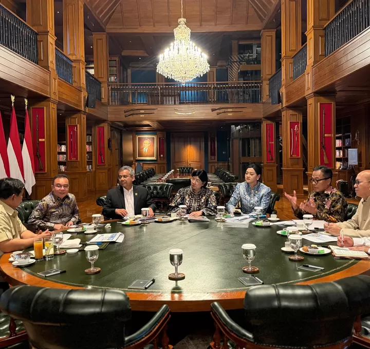 Perkuat Ekonomi Indonesia, Menkeu Suahasil Nazara Ikuti Rapat Terbatas Bersama Presiden Prabowo