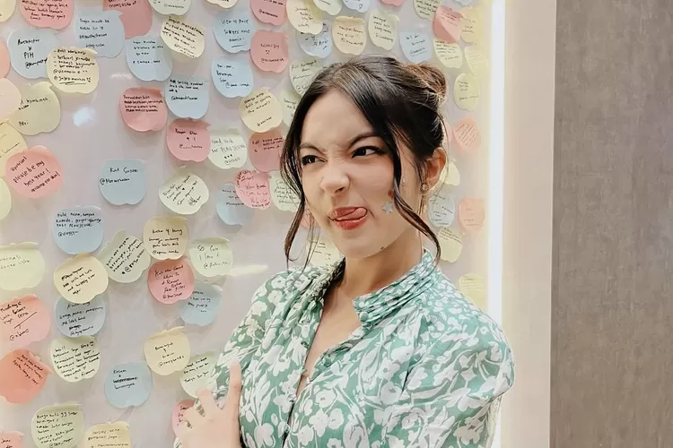 Eca Aura dapat opini dari berbagai pihak soal isu pacaran beda agama (Sumber : Instagram @elsaajapasal)