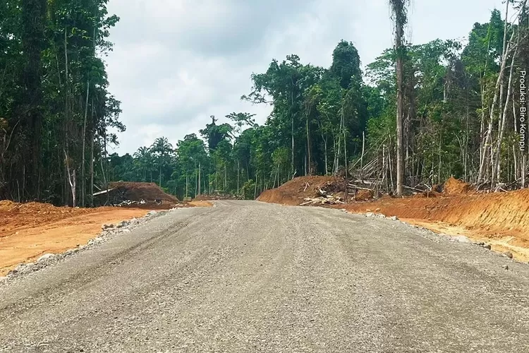 Ilustrasi pembangunan Jalan Tol-Padang-Sicincin di Sumatera Barat. Pada kedatangan petinggi Hutama karya ke lokasi proyek, rangkaian Jalan Tol Trans Sumatera (JTTS) ini sudah mencapai 61 persen pembangunan di bulan Mei tahun 2024. (Instagram: Kemenpupr)