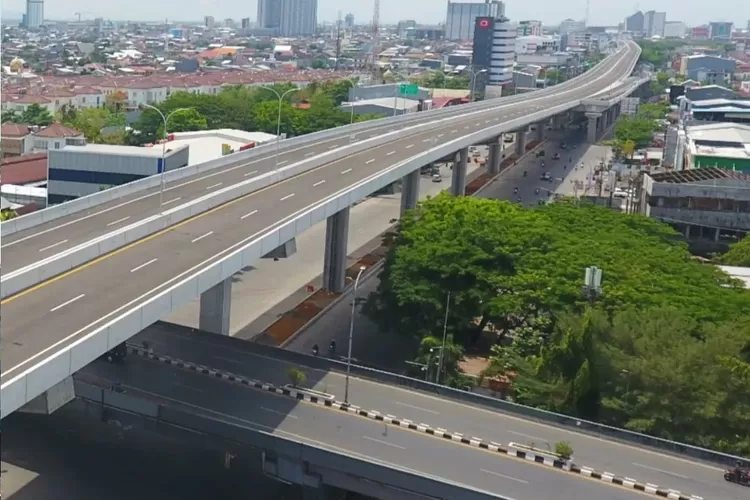 Jalan Tol Ujung Pandang di Sulawesi Selatan ini dibangun tanpa masalah pembebasan lahan  seperti yang terjadi pada proyek Jalan Tol Padang-Sicincin di Sumatera Barat. (Instagram: pupr_bpjt)