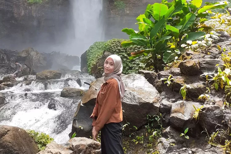 3 rekomendasi wisata di Lumajang (Sumber - Air Terjun Kapas Biru : Instagram @ayuambarrrrr)