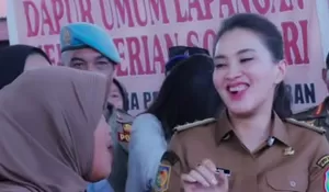 Sherly Tjoanda Puji Dapur Umum Pengungsian di Halsel: Bencana Itu Berat, Tapi Kolaborasi Membuat Ringan!