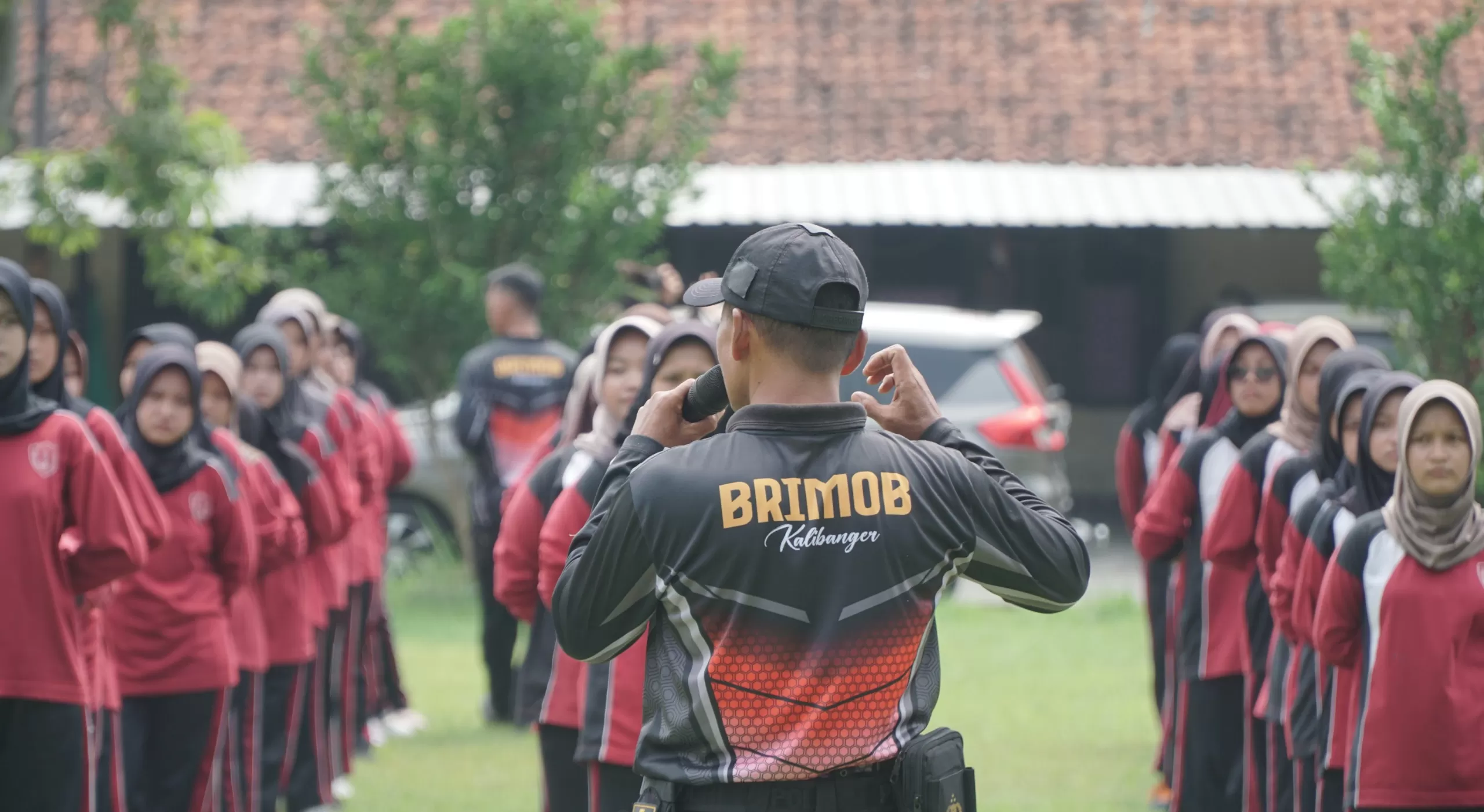 Tingkatkan Nasionalisme, Satbrimob Polda Jateng Pekalongan Edukasi ...