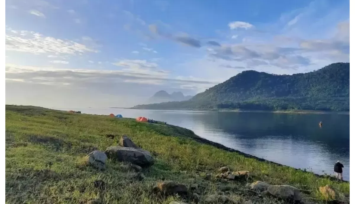 Pemandangan Wisata Alam Parang Gombong (pixels.com)