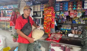 Dari Motor Rengkek Hingga Punya Dua Toko: Perjalanan Panjang Samsul Arif, Pedagang di Jombang yang Sukses Berkat KUR BRI