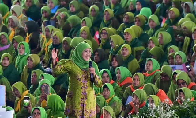 Di Hadapan Ribuan Kader Muslimat NU, Khofifah Terang-terangan Menyatakan Diri Maju Pilgub Jatim