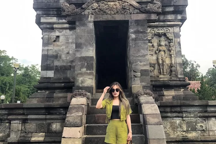 3 rekomendasi wisata candi di Magelang (Sumber - Candi Mendut : Instagram @raayansi)