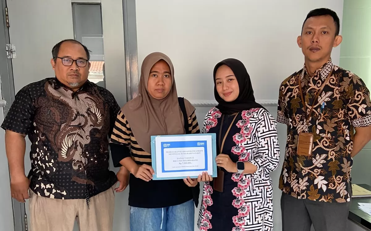 Santunan Asuransi AMKKM Cair, Ahli Waris Nasabah BRI Unit Pagerbarang Terima Rp7,5 Juta