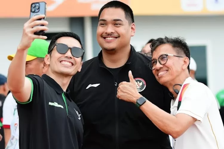 Menpora Duto Ariotedjo (tengah) bersama  Sekretaris Umum PB PASI Ir Tigor M Tanjung MT dan Ketua Umum Pengrov PASI Sumut Dr David Luther (kiri).