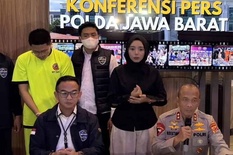 Polisi bongkar motif Resbob menghina Suku Sunda. Demi viral dan saweran, kini terancam 10 tahun penjara UU ITE. (Dok. ANTARA)