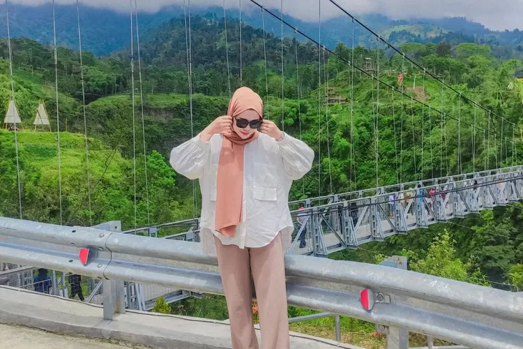 3 rekomendasi wisata di Klaten (Sumber - Girpasang : Instagram @kikiolivv)