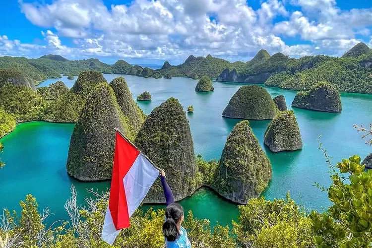 3 Recommended Popular Tourist Destinations In Papua, Check Out The ...