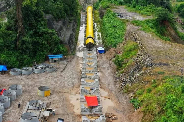 Pembangunan proyek Bendungan Tiga Dihaji di Sumatera Selatan ini diketahui telah mencapai 50 persen dan ditargetkan rampung di akhir tahun 2024. (Instagram: kemenpupr)
