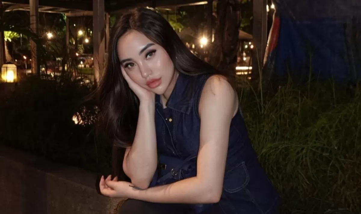 Intip 6 kontroversi sosok Salmafina Sunan yang melingkupi hubungannya dengan mantan suami sampai masalah perpindahan agama.  (Instagram.com/@salmafinasunan.)