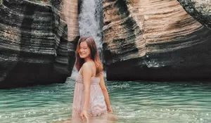 HTM Gratis! Kamu Udah Bisa Nikmati Curug yang Unik Ini, Yuk Intip Pesona Wisata Air Terjun Luweng Sampang di Jogja