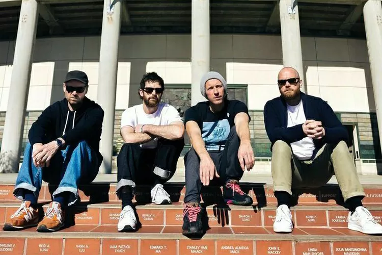 Coldplay (Sumber: Instagram @coldplay)