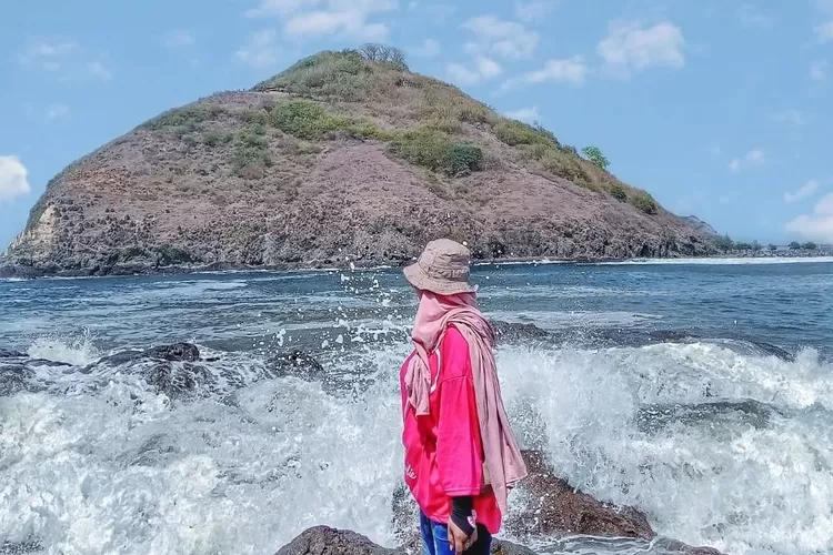 Gunung Pawon Jember Surga Tersembunyi di Selatan Jawa Timur. (Instagram @pyphin)
