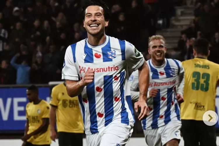 Gelandang SC Heerenveen, Thom Haye (Instagram @thomhaye)