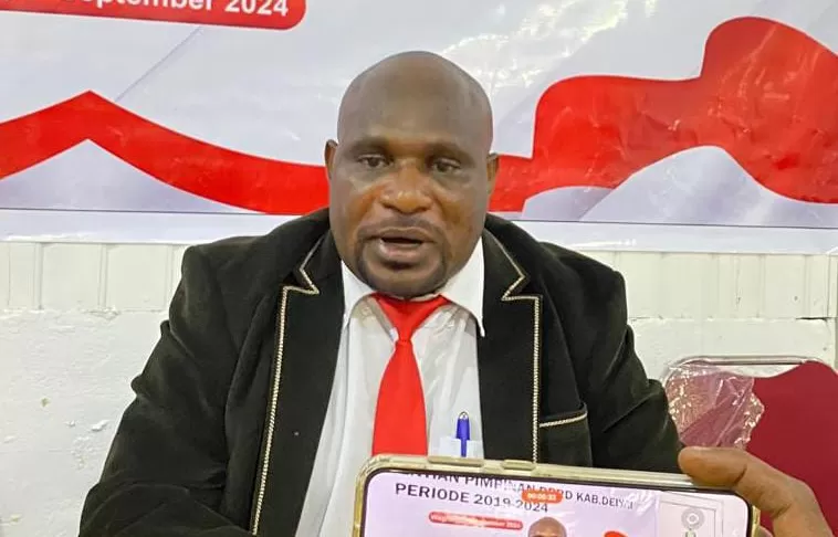 Petrus Badokapa. (CENDERAWASIH POS/Theresia Tekege)