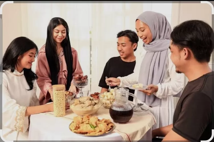 Tafsir mimpi berkumpul dengan keluarga (Foto: Ibunda.id)