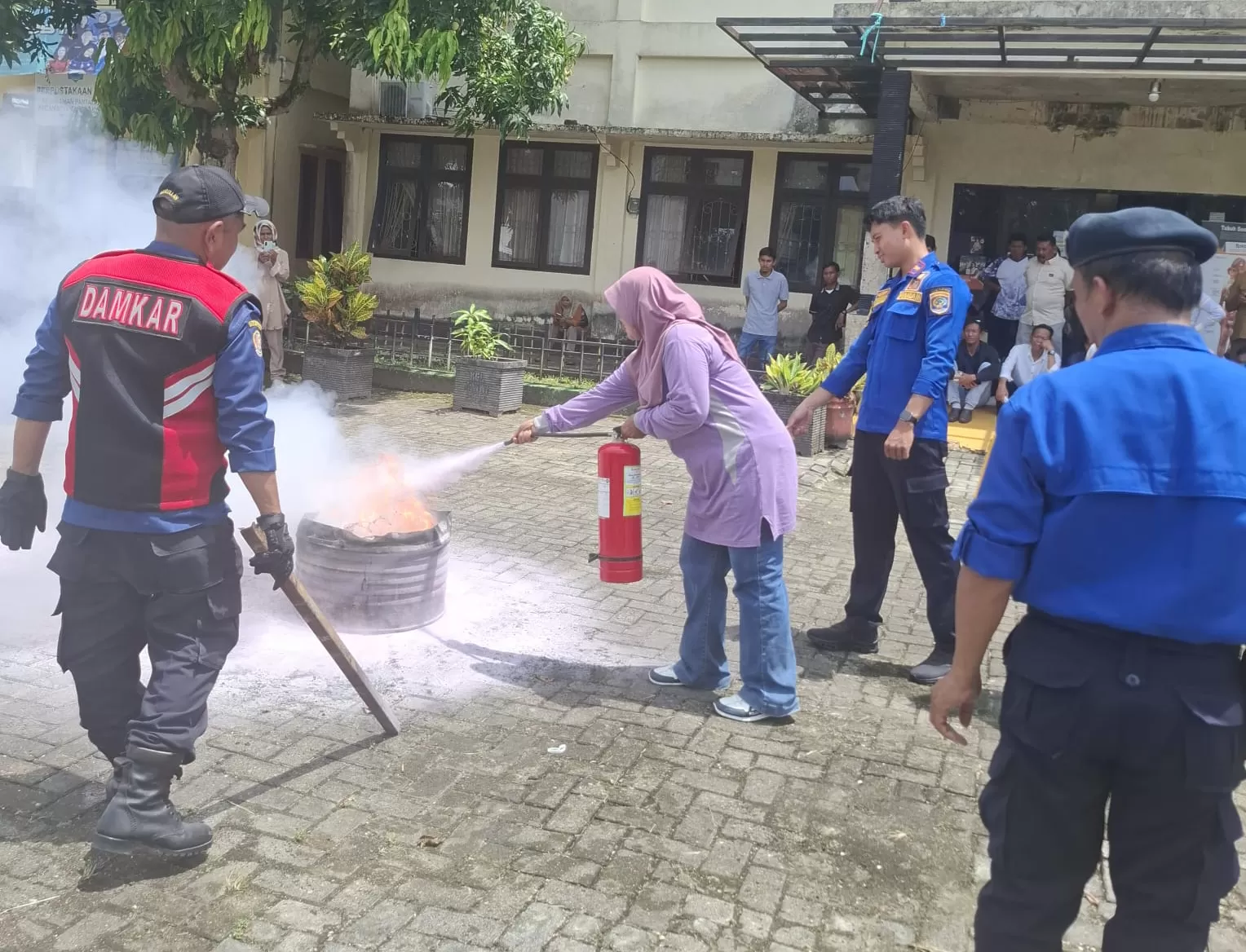 Pertamina EP Tarakan edukasi 207 warga soal pencegahan dan penanganan kebakaran guna tingkatkan keselamatan dan kesiapsiagaan bencana. (Dok. Pertamina EP Tarakan)