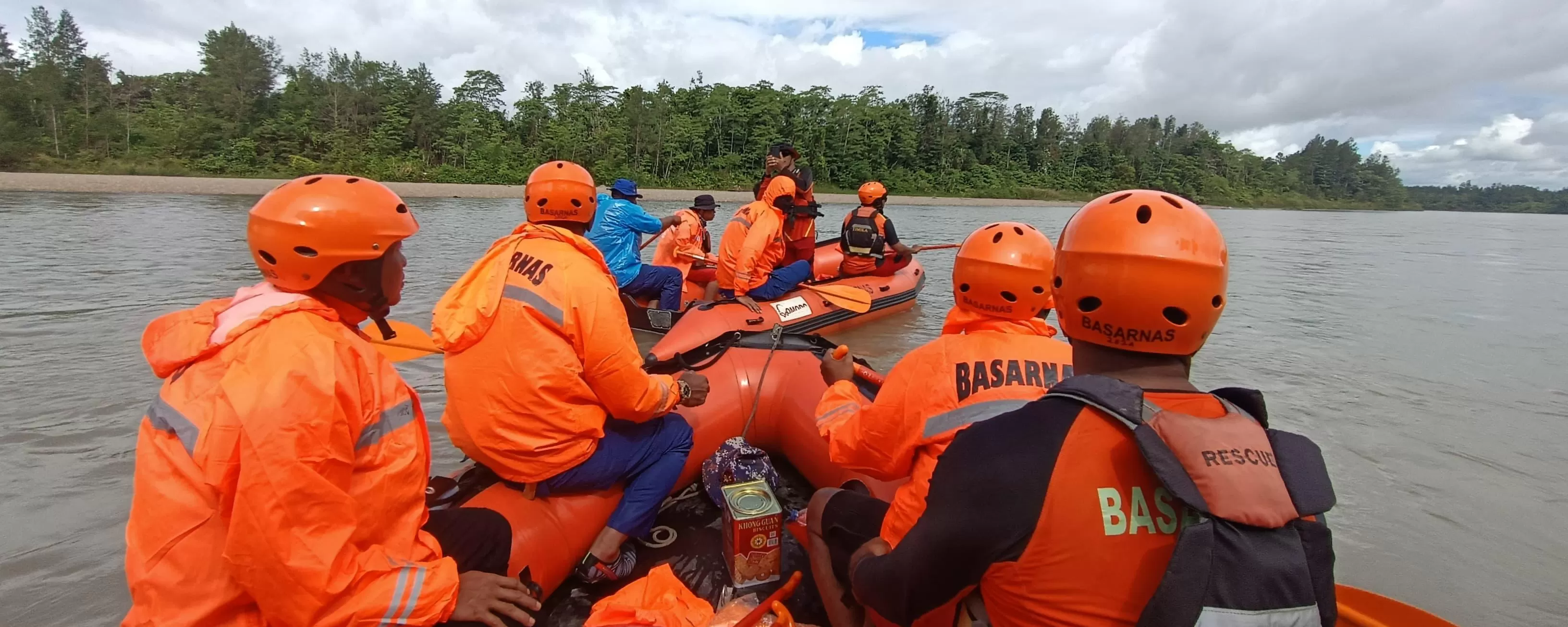 Proses pencarian pendulang yang hilang di Kali Jernih Mile 30 Mimika. (SAR TIMIKA)