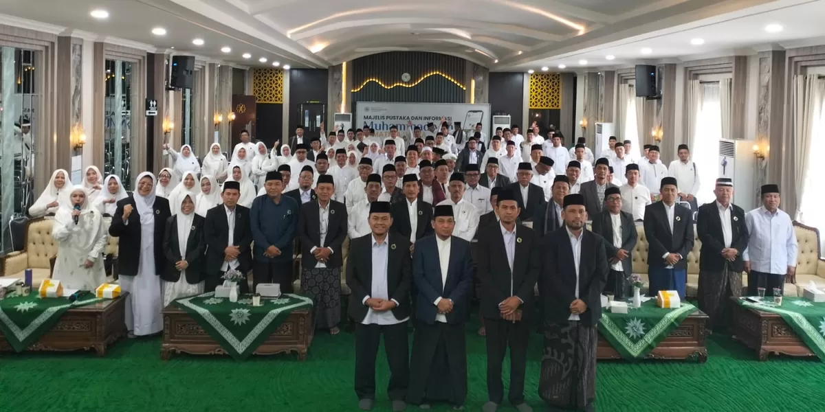 Ketum MUI Kota Medan, Ustadz Dr. H. Hasan Matsum beserta para jajaran pengurus
