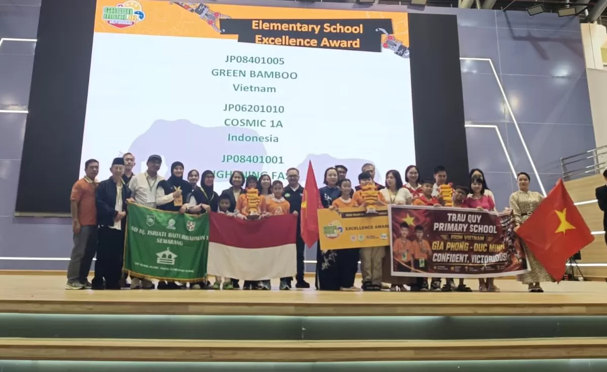 Talenta Muda Jateng Bersinar, Putri Wagub Raih Penghargaan Robotik Internasional