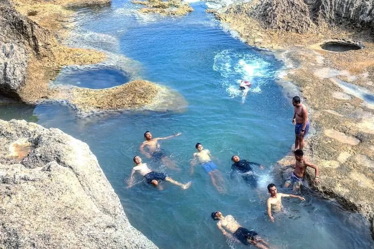 3 rekomendasi wisata terbaru di Tulungagung (Sumber - Pantai Kedung Tumpang : Instagram @ayodolan)