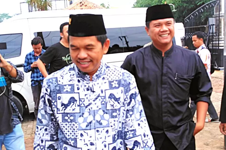 Dedi Mulyadi unggul telak di survei Pilgub Jabar 2024 setelah Ridwan Kamil maju ke Pilkada Jakarta, dominasi elektabilitas mencapai 76,8%.