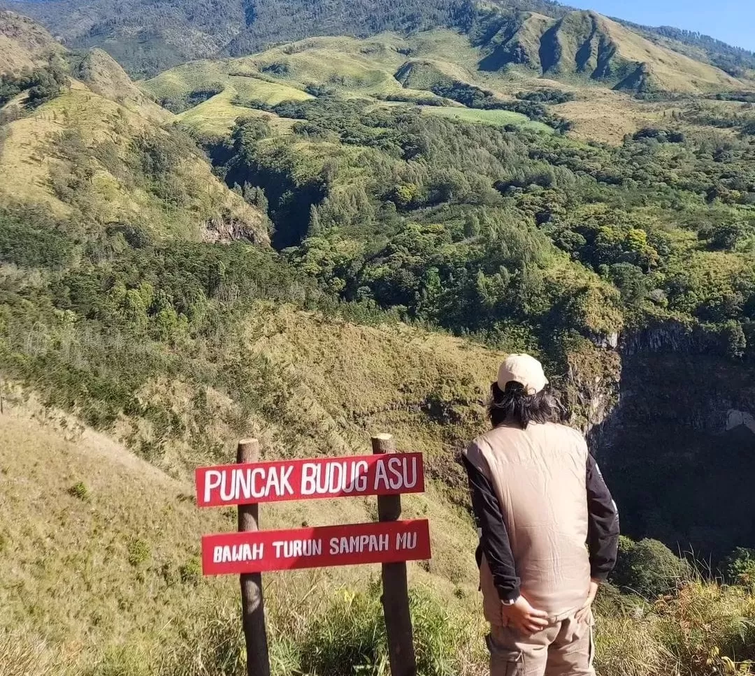 Eksplorasi Keindahan Alam Puncak Budug Asu: Destinasi Pendakian Ramah ...