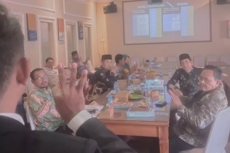 Uji kelayakan metode artmatika stenomat dilakukan di Ruang Rapat PCNU Kabupaten Cirebon, tepatnya di Kecamatan Sumber.