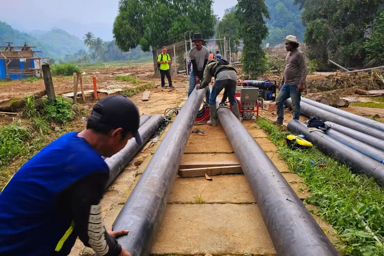 Kolaborasi Pemerintah Kabupaten Subang &ndash; PDAM Tirta Rangga &ndash; dan Pabrik AQUA Subang Mengalirkan Air Bersih Kepada Masyarakat . Foto/Pribadi ( Foto/Pribadi)