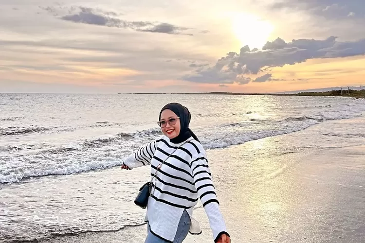 3 rekomendasi wisata di Sulawesi Barat (Sumber - Pantai Mampie : Instagram @septiana_aditya)