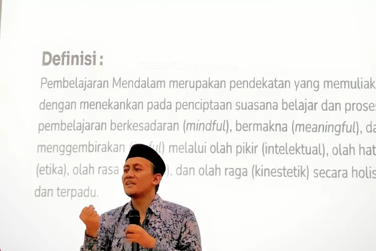 Dr. Toto Suharya, S.Pd., M.Pd. Pahami Pembelajaran Mendalam Dalam Bahasa Teknis (GoraJuara.com/dok AKSI)