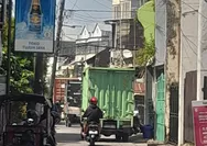 Gudang Kontainer di Tengah Kota Makassar Tuai Sorotan, Warga Keluhkan Kemacetan Akibat Truk Trailer