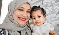 Fanny Bauty Foto Bareng Baby Humaira, Ibu Zaskia Sungkar Beri Pujian Ini: Senyummu Masya Allah...