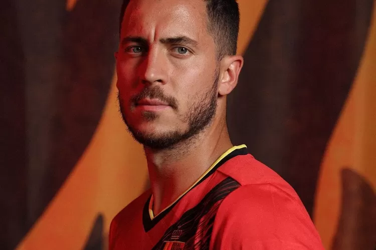 Mantan bintang Chelsea &amp; Real Madrid Eden Hazard telah mengumumkan pensiun dari sepakbola di usia 32 tahun. (Instagram @Hazardeden_01)
