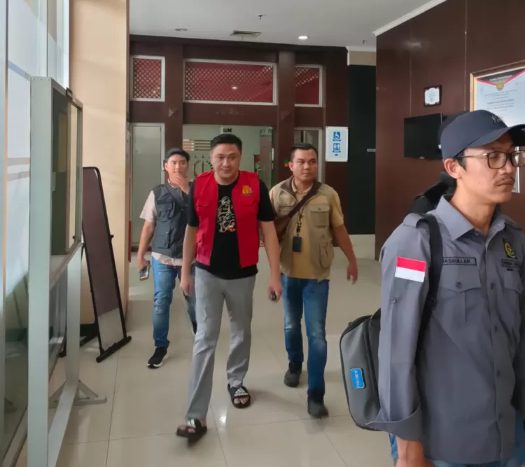 Tim Tangkap Buronan Kejagung Berhasil Mengamankan Buron DPO Terpidana ...