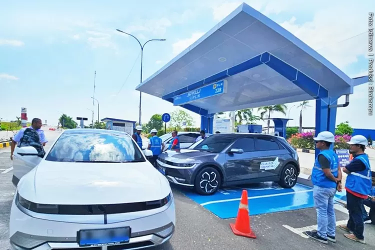 Ilustrasi 6 titik stasiun pengisian kendaraan listrik di ruas Jalan Tol Trans Sumatera (JTTS) disiapkan oleh Pemerintah. (Instagram: Kemenpupr)
