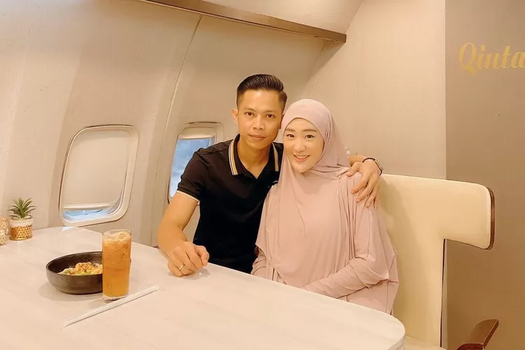 Larissa Chou dan Suami, Ikram Rosadi. (Foto/Instagram/larissachou.)