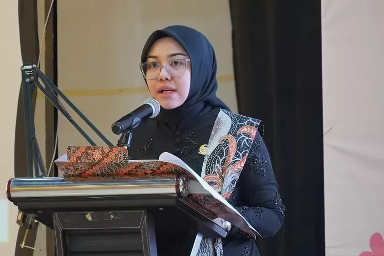 Umy Asyiatun Khadijah Ketua DRPD Kabupaten Bulukumba. (Instagram @umyasyiatunkhadijah)