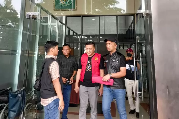 Tim Tangkap Buronan Kejagung Berhasil Mengamankan Buron DPO Terpidana ...