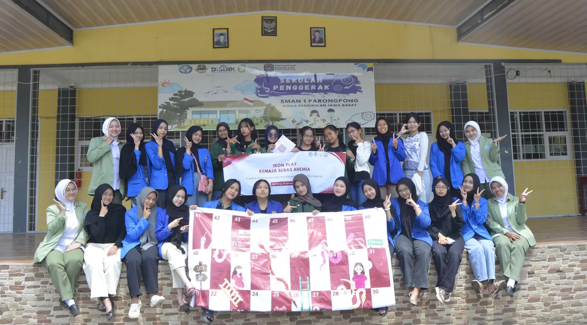 Mahasiswa Institut Kesehatan Rajawali menciptakan "IRONPLAY" ular tangga edukatif