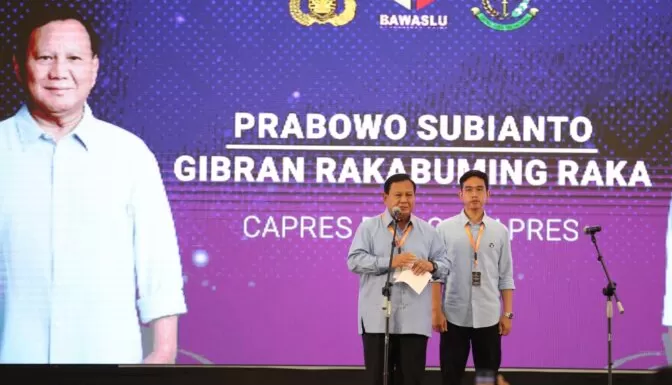 Prabowo-Gibran saat hadir di acara Rakor GAkkumdu, Senin 27 November 2023 di Jakarta.
