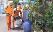 Saluran Air RPTRA Puspa Indah Dibersihkan