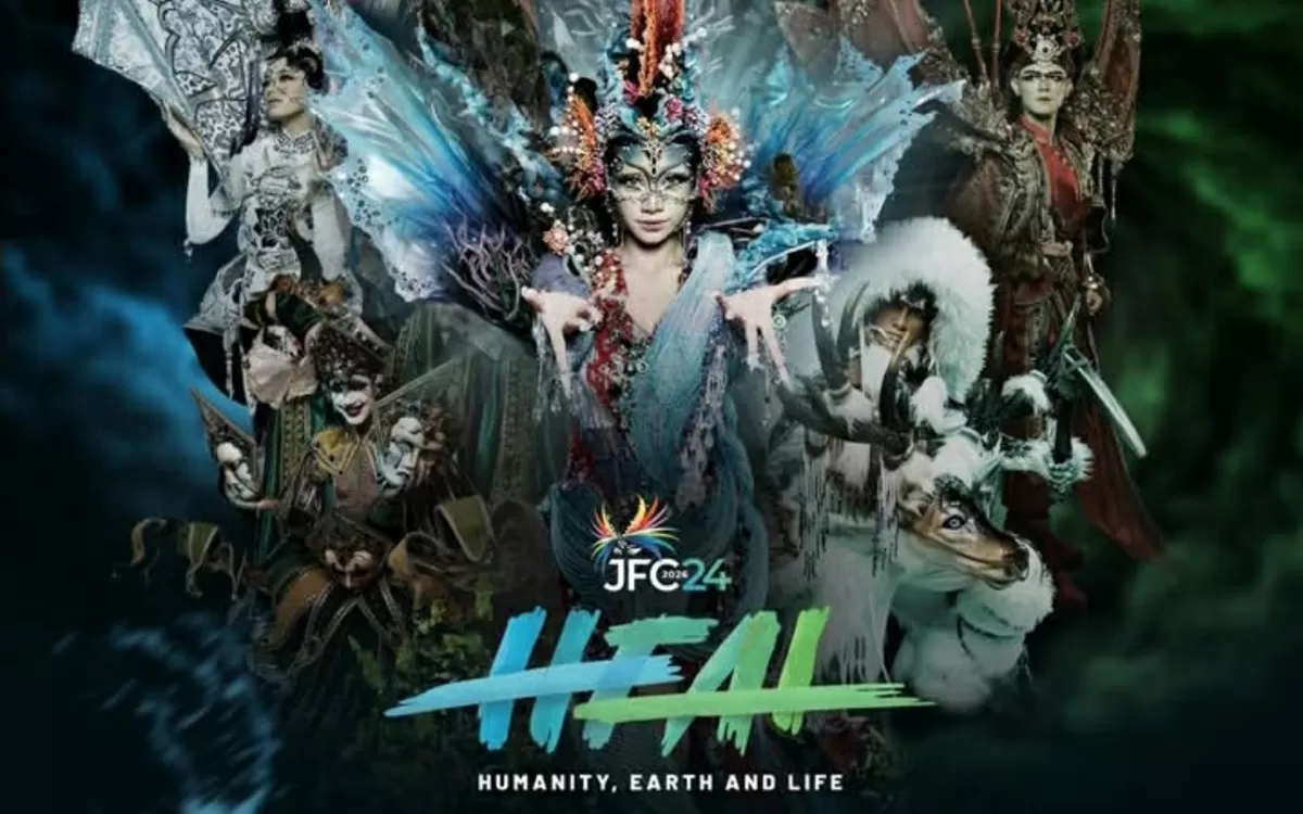 Pagelaran Jember Fashion Carnaval 2026 yang menghadirkan sederet artis ibukota hingga mancanegara  (Instagram/jemberfashioncarnaval)