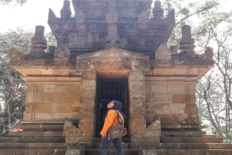 Melintasi Sejarah Kemegahan dan Kearifan Lokal Candi Cangkuang Garut,. (Foto/instagram annisabochill.)