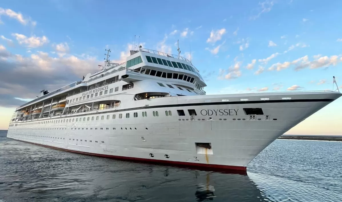 Kapal pesiar MV Odyssey mendapat layanan keagenan selama berada di perairan Indonesia.